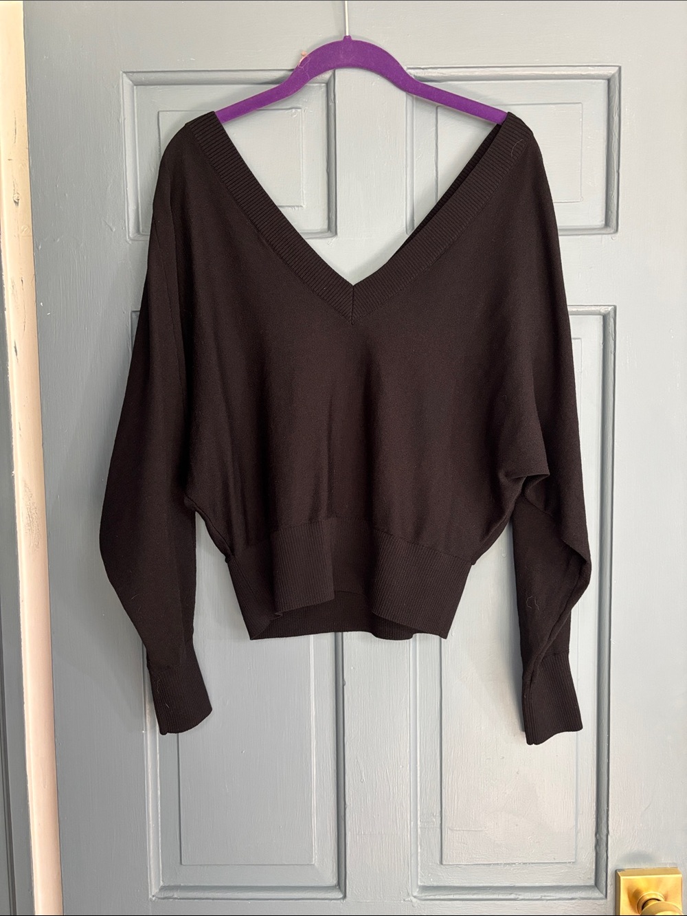 Express Black V-Neck Cropped Sweater
